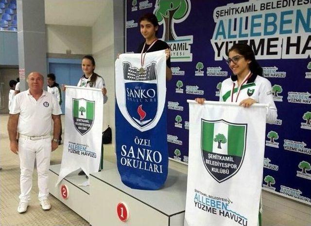 Özel Sanko Okulları’nın Yüzme Başarısı