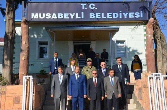 Vali Tapsız, Musabeyli Kaymakamlığı’nda İncelemelerde Bulundu