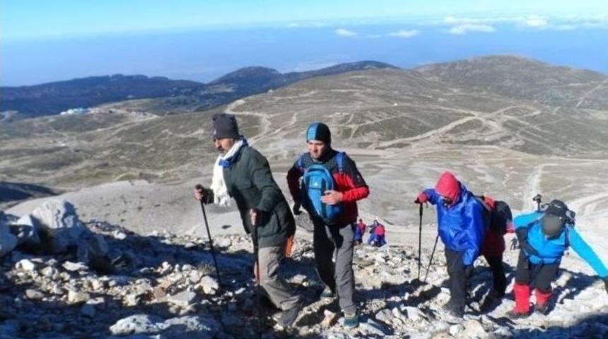 Engelleri El Ele Aştılar, Zirveye Ulaştılar