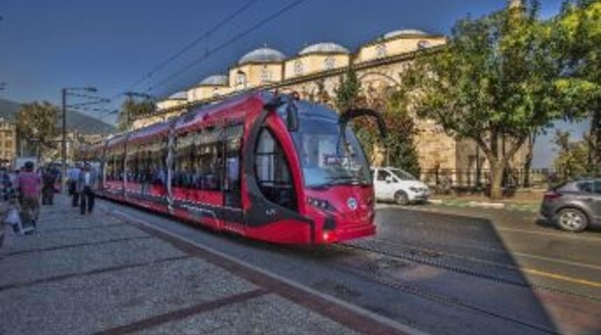 Bursa&rsquo;da Tramvay Hattına Park Edenlere Hapis Cezası Geliyor