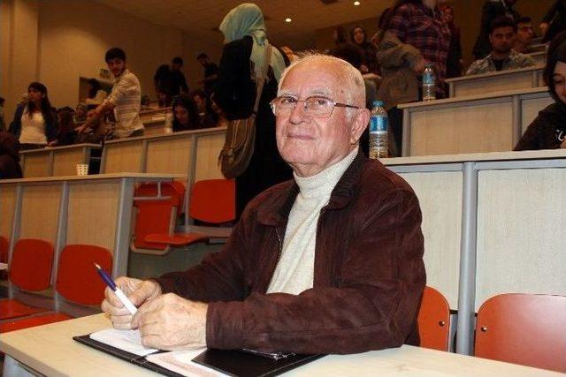 (özel Haber) Emekli Öğretmen 78 Yaşında Hukuk Kazanarak Sıralara Geri Döndü