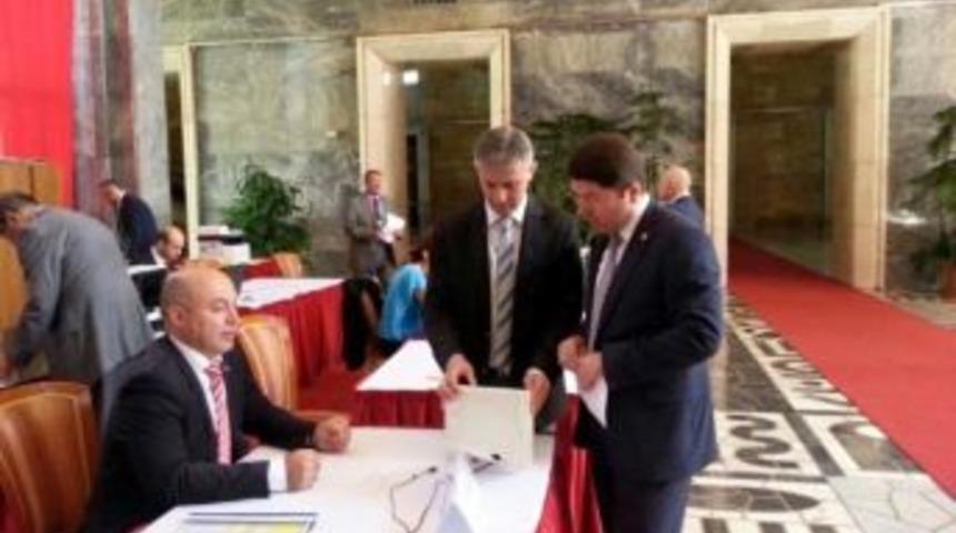 Milletvekili Tun&ccedil;, Tbmm&rsquo;ye Kaydını Yaptırdı