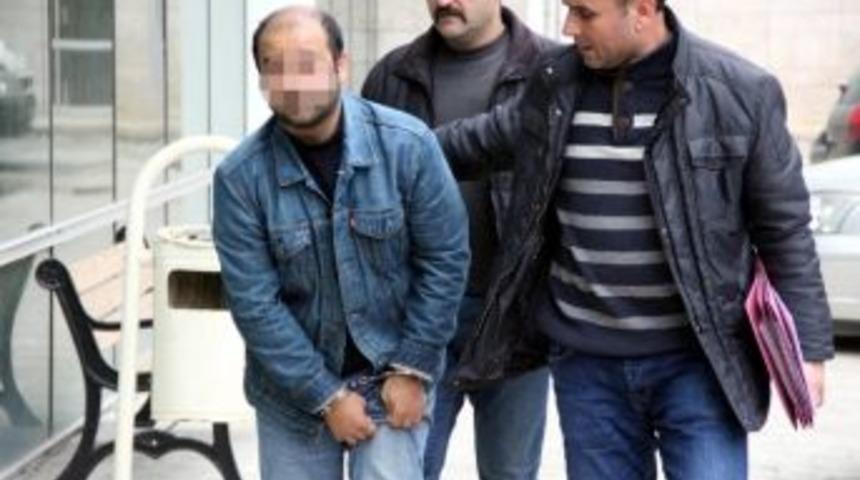 Tespih Hırsızlığı Ş&uuml;phelisi Yakalandı