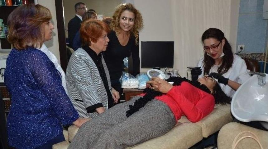 Berberler Ve Kuaf&ouml;rler Odasında Sınavlar Yapıldı