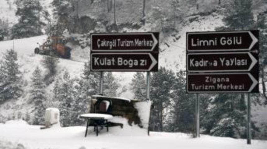 Zigana Ge&ccedil;idi&rsquo;nde Kar Kalınlığı 10 Santimetreyi Ge&ccedil;ti