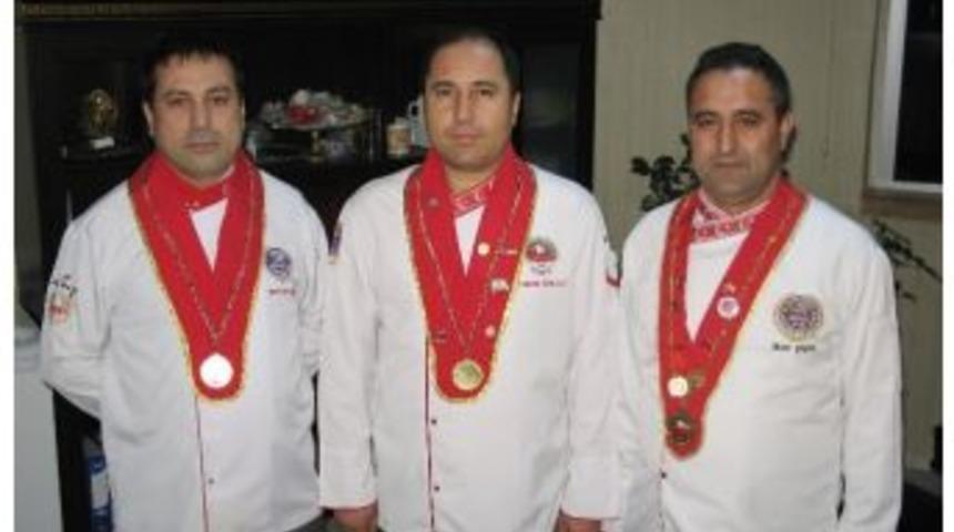 Geleceğin Aş&ccedil;ılarını Profesyonel Aş&ccedil;ılar Yetiştirecek