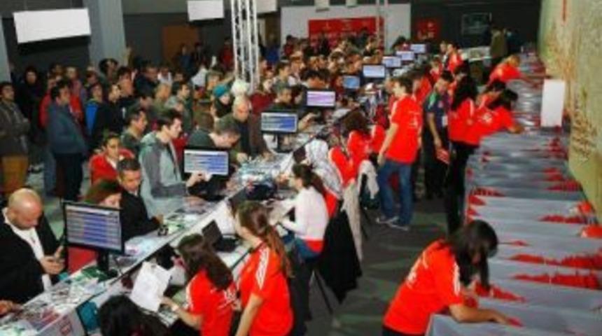 Maraton Fuarı Kapılarını A&ccedil;ıyor