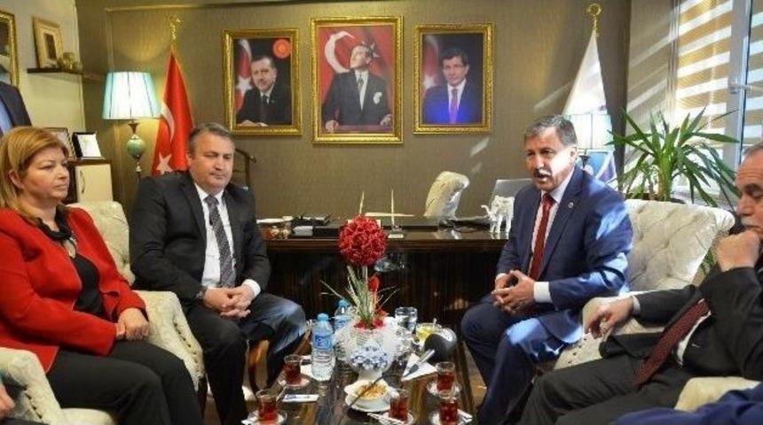 Genel Başkan Yardımcısı &Ouml;zdağ&rsquo;dan Uygur&rsquo;a Taziye Ziyareti