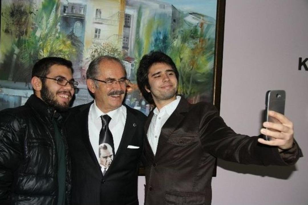 Ata&rsquo;nın Sevdiği Şarkılar İ&ccedil;in Dev Koro