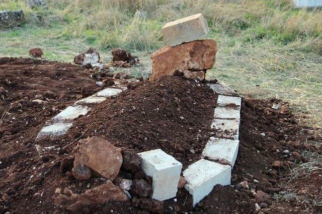 Ölü Bulunan Abdullah Öcalan’ın Yeğeni Toprağa Verildi