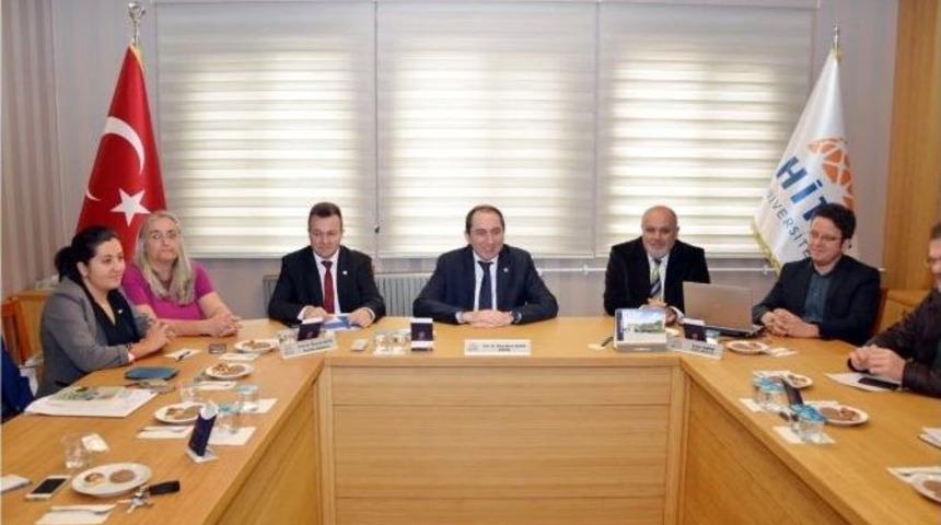 Rekt&ouml;r Alkan, Do&ccedil;entlerle Biraraya Geldi