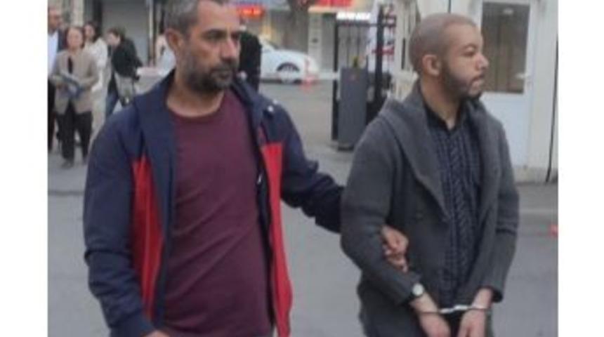 İzmir&rsquo;de Yakalanan Işid &Uuml;yesi Sınır Dışı Edilecek