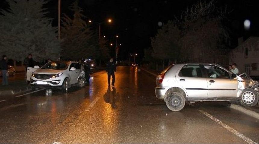 Kastamonu&rsquo;da İki Ara&ccedil; &Ccedil;arpıştı: 7 Yaralı