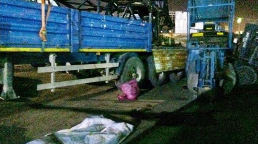 Devrilen Forkliftin Altında Can Verdi