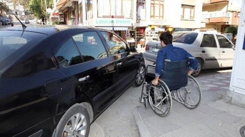 Engeller Engelsiz Uyarı Kartıyla Kalkacak