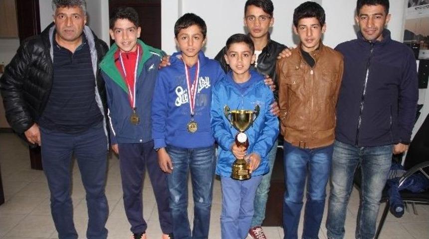 Vanlı Atletlerden Bir Başarı Daha