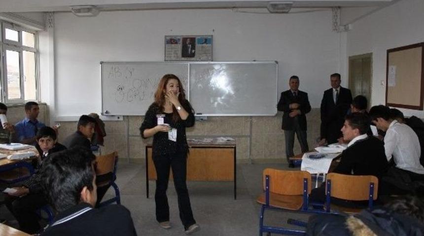 Kayseri Ticaret Odası Ab Bilgi Merkezi, "gen&ccedil;ler Ab&rsquo;yi Oyunla &Ouml;ğreniyor" Etkinliğini Ger&ccedil;ekleştirdi