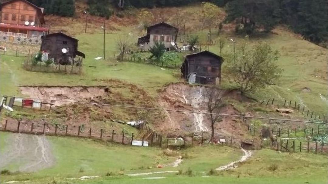 Ayder&rsquo;i Fırtına Ve Sel Vurdu