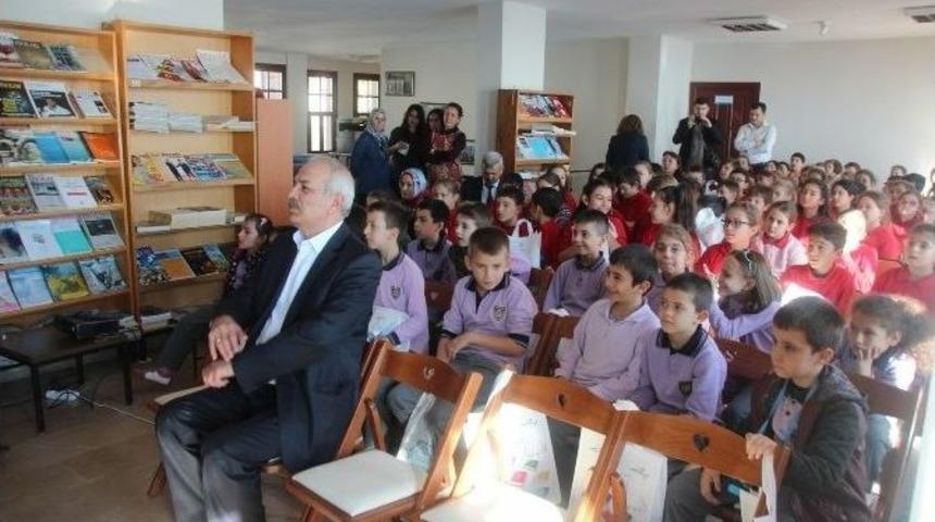 D&uuml;nya &Ccedil;ocuk Kitapları Haftası Etkinliği