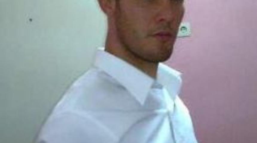 Karşıdan Karşıya Ge&ccedil;emeye &Ccedil;alışırken Kamyonun Altında Kaldı