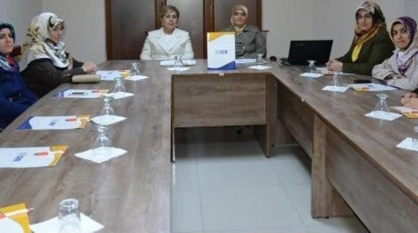 Vali Eşi Ayşe Kam&ccedil;ı, Bilsam&rsquo;ı Ziyaret Etti