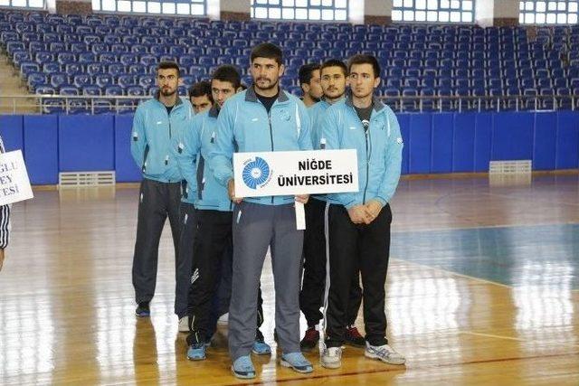 Niğde Üniversitesin’de 3. Unikop Spor Oyunları Voleybol Turnuvaları Başladı