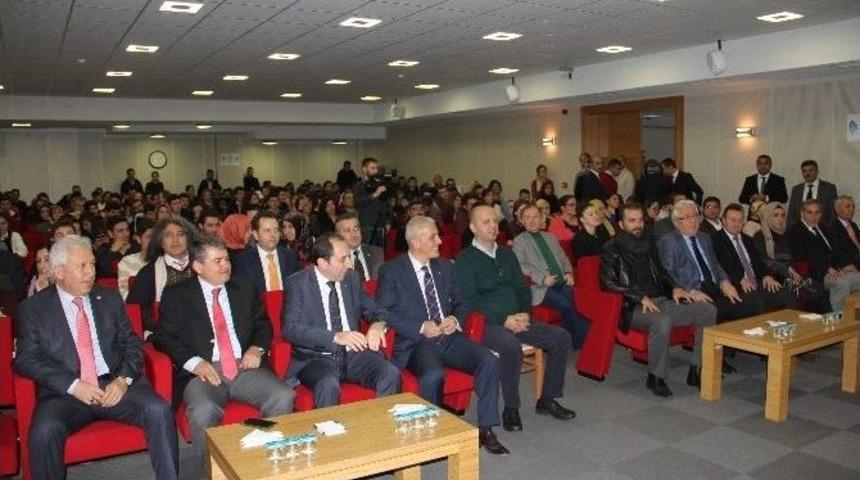 &Ccedil;orum&rsquo;da Yeni Kuşaklar Masaya Yatırıldı