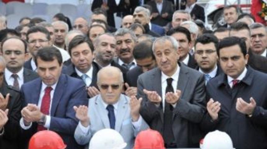 Kaman Devlet Hastanesi&rsquo;nin Temeli T&ouml;renle Atıldı