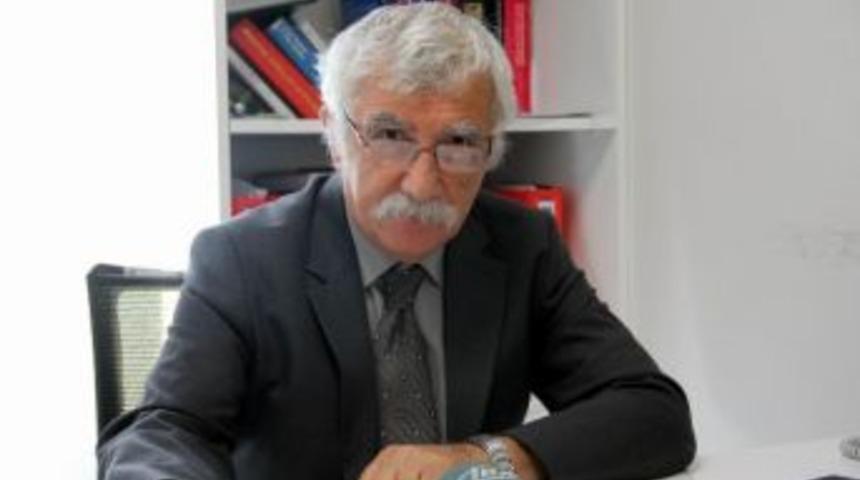 Prof. Dr. Ali &Ouml;zdemir Ersoy: