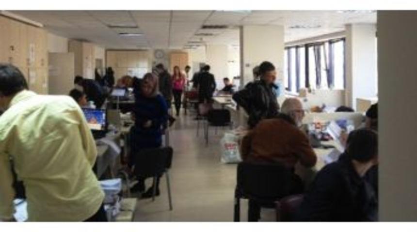 İzmit Belediyesi Tarafından Bir Ayda 104 Ruhsat Verildi