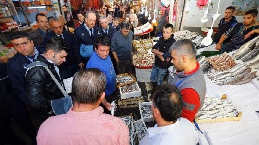İzmir&rsquo;de Ambalajsız Gıda Satışı Yapanlara Ceza Yağdı