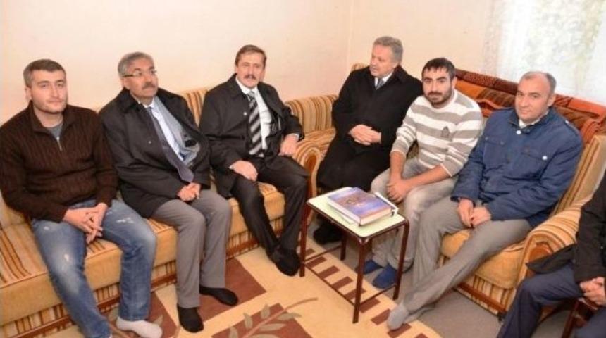 &Ouml;ğrencilere Yardım Eden Vali Kahraman&rsquo;ın İyiliği Karşılıksız Kalmadı