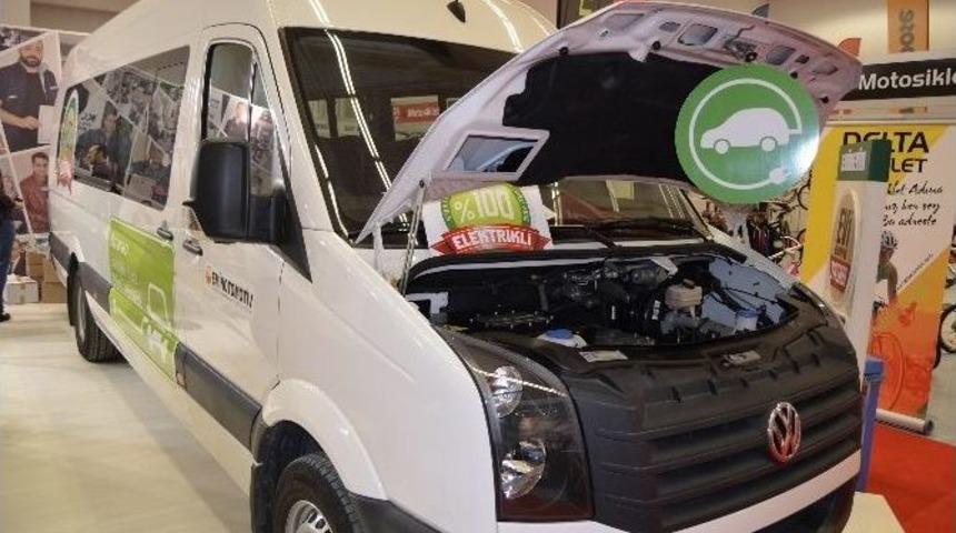 İlk Kez Tanıtılan Elektrikli Minib&uuml;se Bakandan Ziyaret