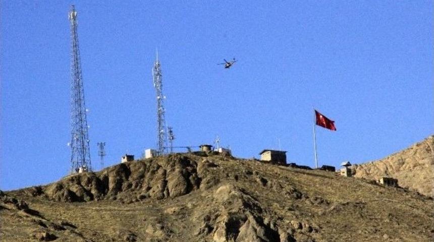 Hakkari&rsquo;de Yoğun Hava Hareketliliği