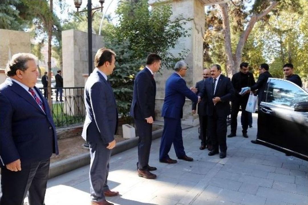 Bakan Eroğlu Burdur&rsquo;da