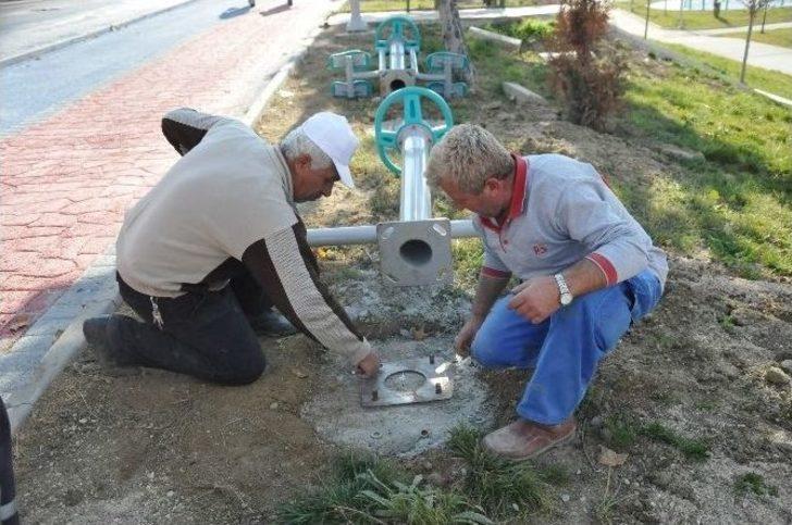 Yeşilkent Parkı’na Spor Aletleri Montajı Yapıldı G2