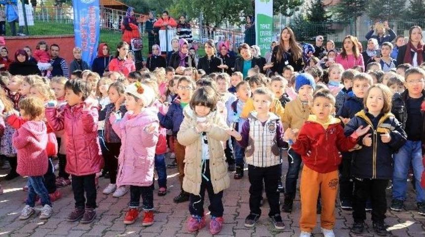 Anaokulu &Ouml;ğrencilerine Anlamlı Pazar