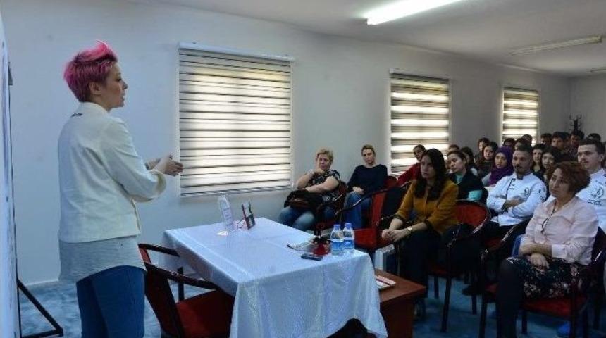 Tafed Milli Takım Kaptanı Şef Duygu Tuğcu, Sa&uuml; Aş&ccedil;ılık Programı &Ouml;ğrencileriyle Buluştu