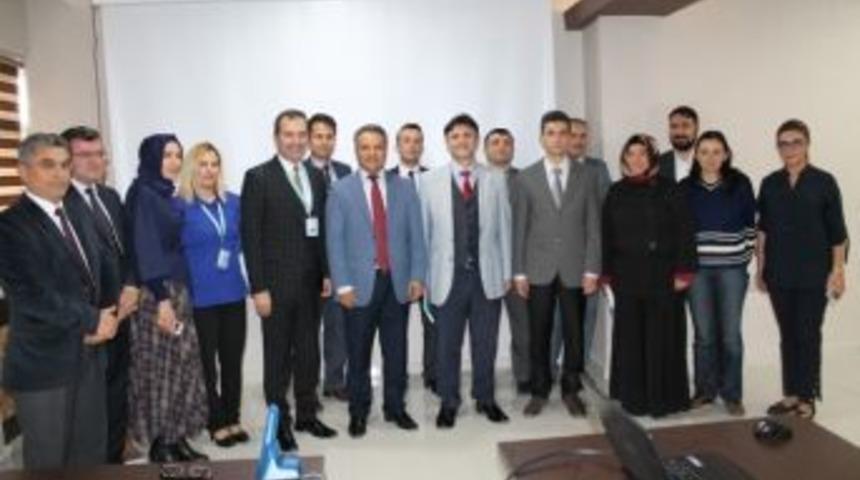 Genel Sekreter Erenoğlu, "acil Bizim G&uuml;len Y&uuml;z&uuml;m&uuml;z Olmalı"