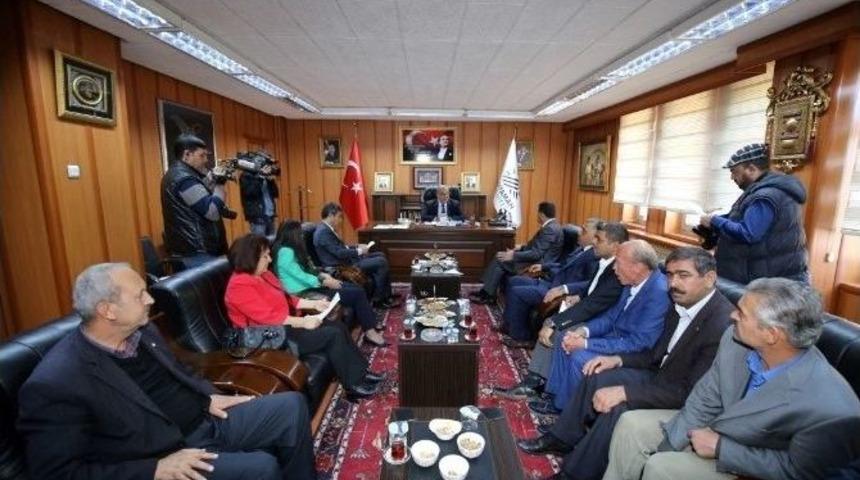 Muhtarlar Konfederasyonu Genel Başkanı Akdeniz&rsquo;den, Başkan Kutlu&rsquo;ya Ziyaret