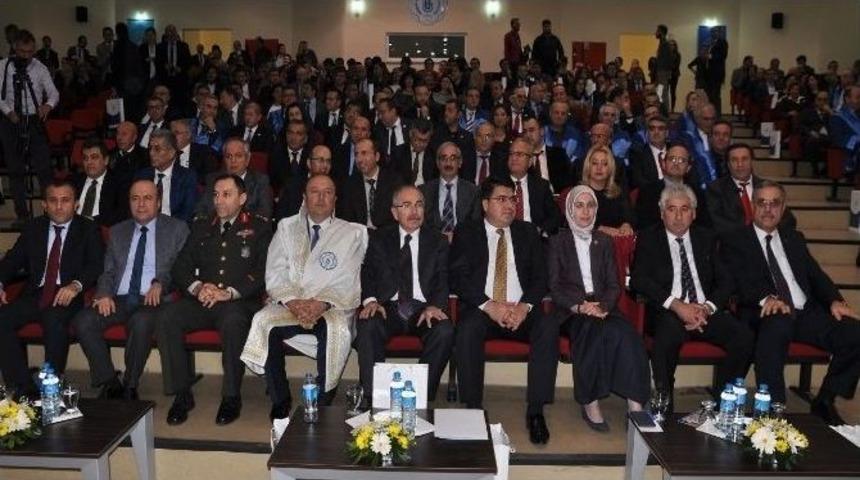 Bandırma Onyedi Eyl&uuml;l &Uuml;niversitesi&rsquo;nde Eğitim Ve &Ouml;ğretim Yılı A&ccedil;ıldı