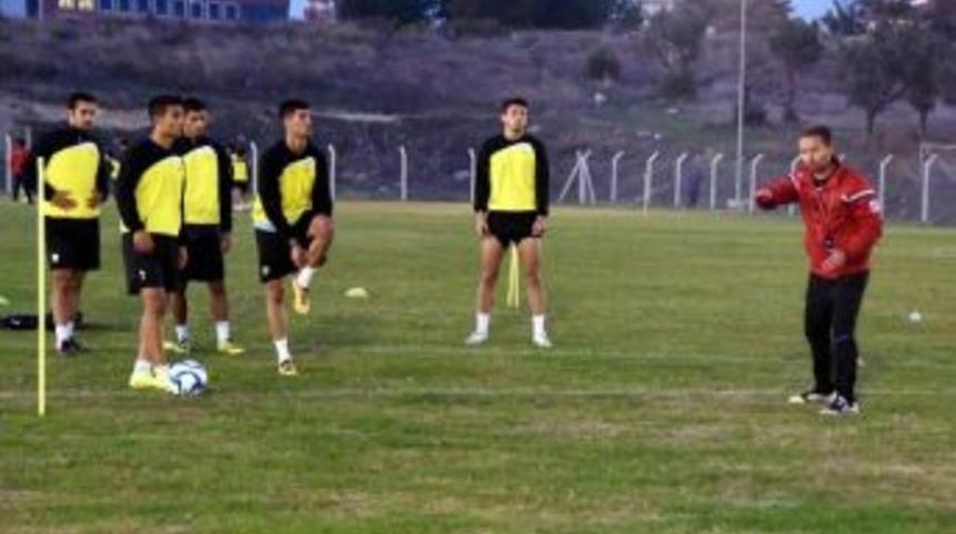 Aliağa Zirvede Kalmak İstiyor