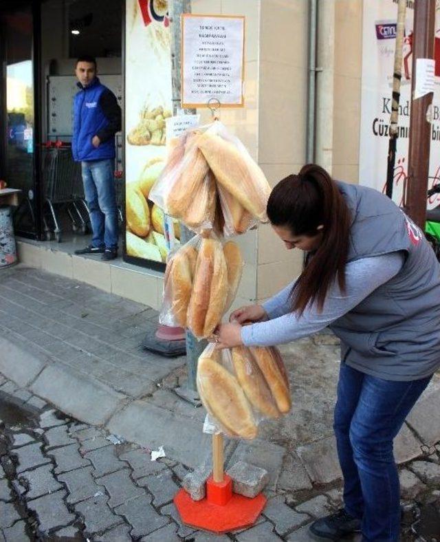 Sadaka Taşı Gibi ’askıda Ekmek’ Uygulaması