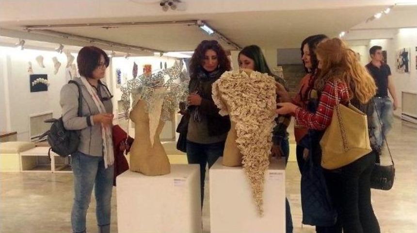 Aymes Giyim &Uuml;retim Teknolojisi &Ouml;ğrencileri Moda Tasarım Sergisinde