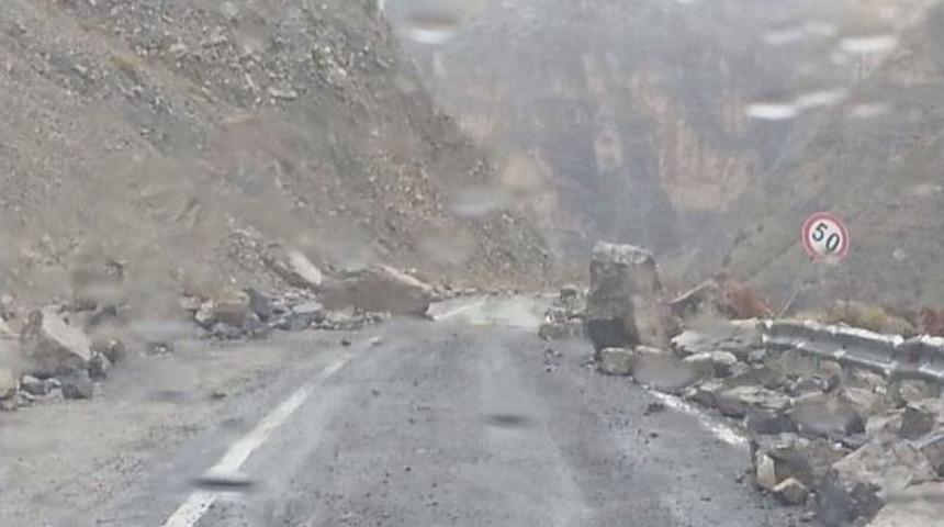 Pirinkayalar Ge&ccedil;it Vermiyor