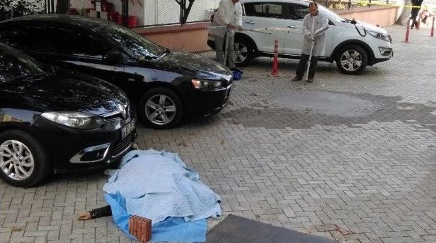 7&rsquo;nci Kattan Atlayarak İntihar Etti