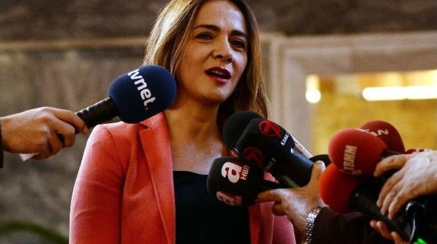Gamze Akkuş İlgezdi: &ldquo;siyasetin Cilvesi&rdquo;