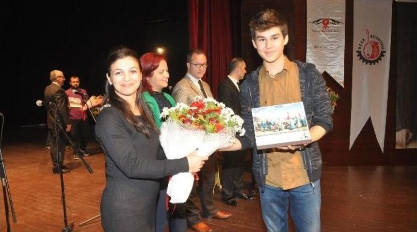 Uşak Kent Konseyinin &Ccedil;ocukları Gururlandırdı