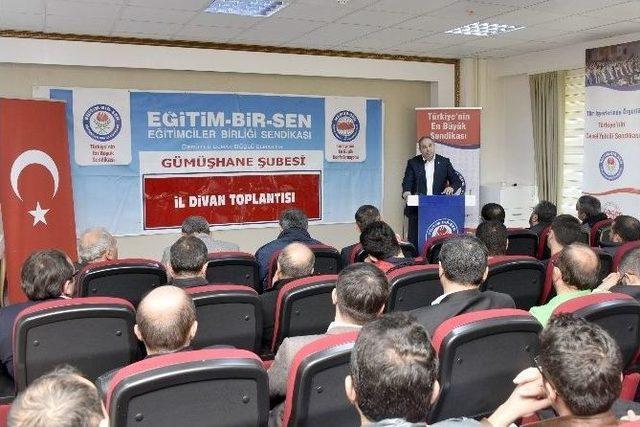 Gümüşhane’de Eğitim-bir-sen İl Divan Toplantısı Yapıldı