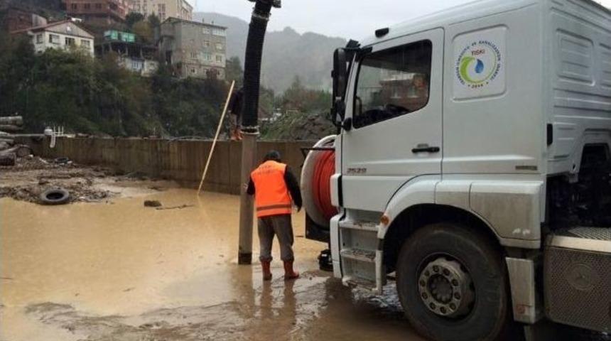 Trabzon B&uuml;y&uuml;kşehir Belediyesi Bor&ccedil;ka&rsquo;nın Yardımına Koştu